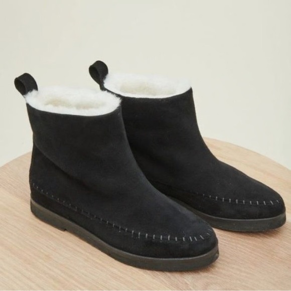 Jenni Kayne Black Suede Sherpa Lined ‘Moc Boots’ Size 40